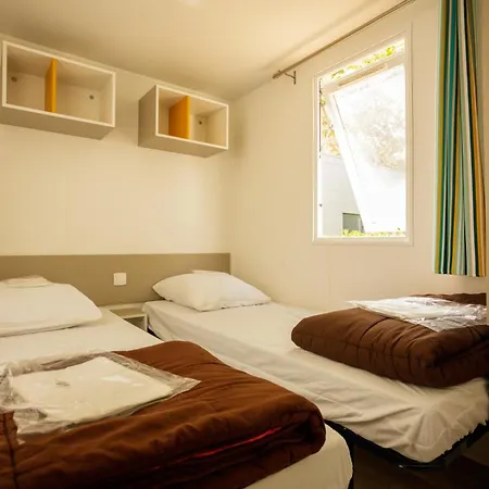 Camping Rives Des Corbières