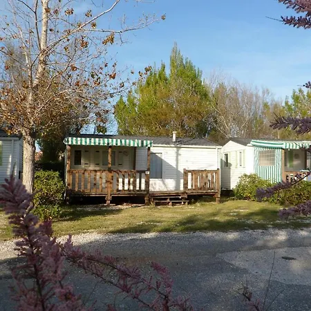 Camping Rives Des Corbières