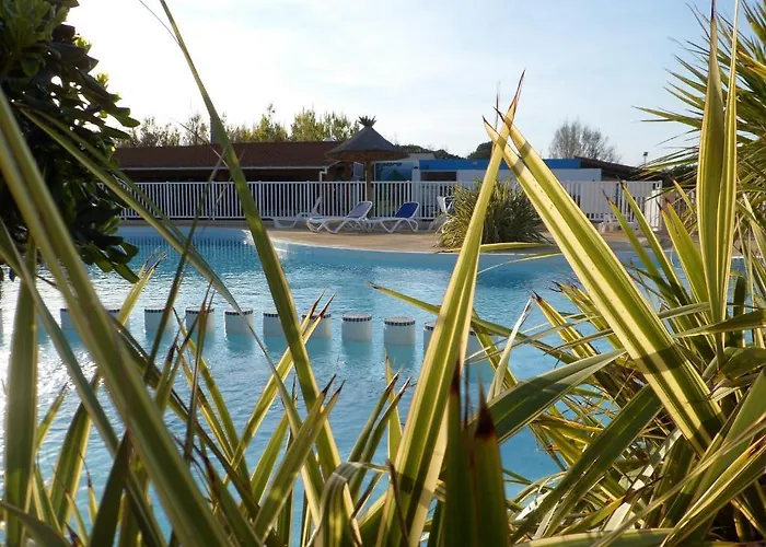 Camping Rives Des Corbieres 3*